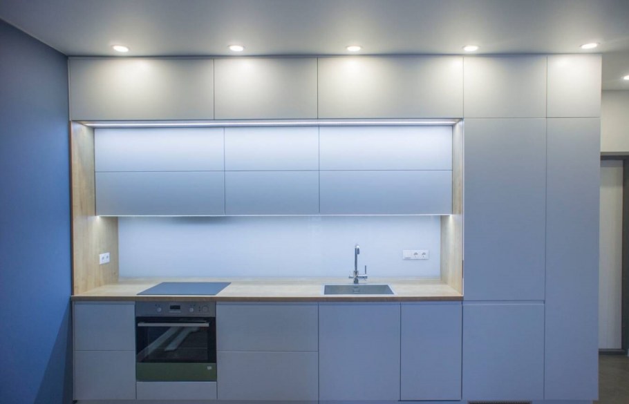 Кухонный гарнитур 3х уровневый