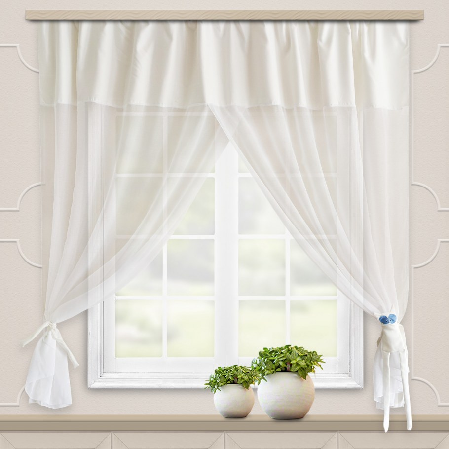 Шторы на кухню в светлых тонах