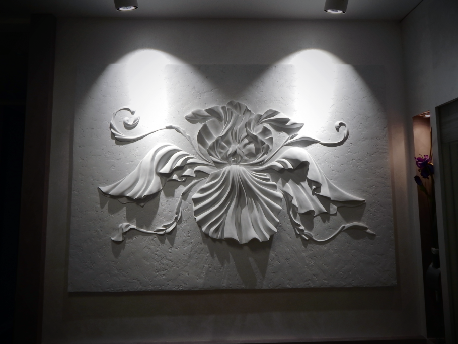 Барельефы из гипса