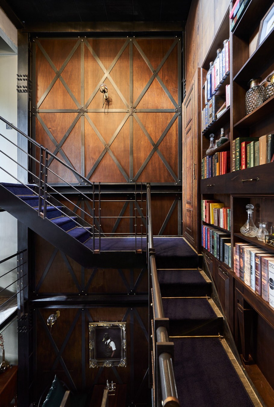 Книжный шкаф в стиле стимпанк