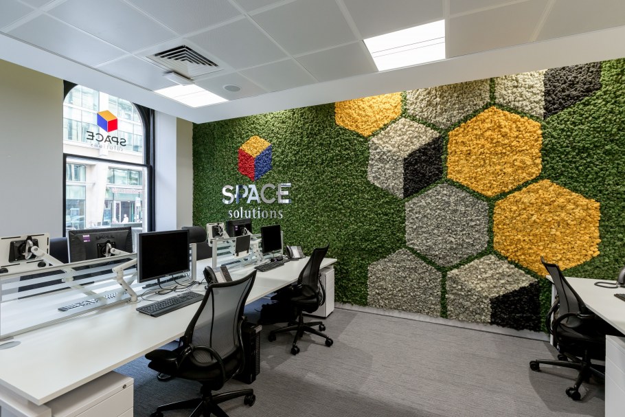 Креативные украшения на стену