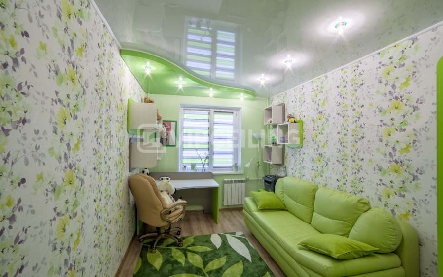 Натяжной потолок в детской