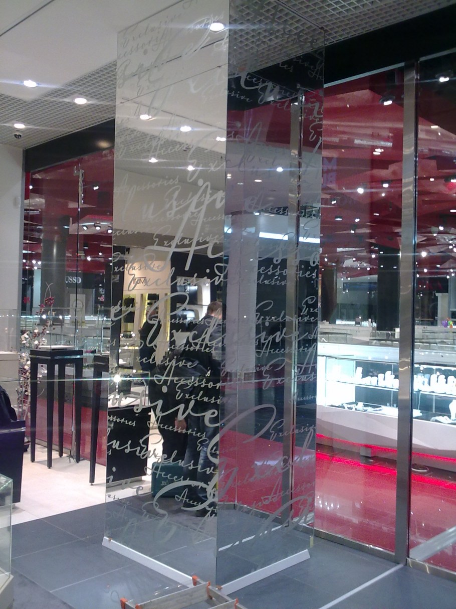 Колонны в современном интерьере