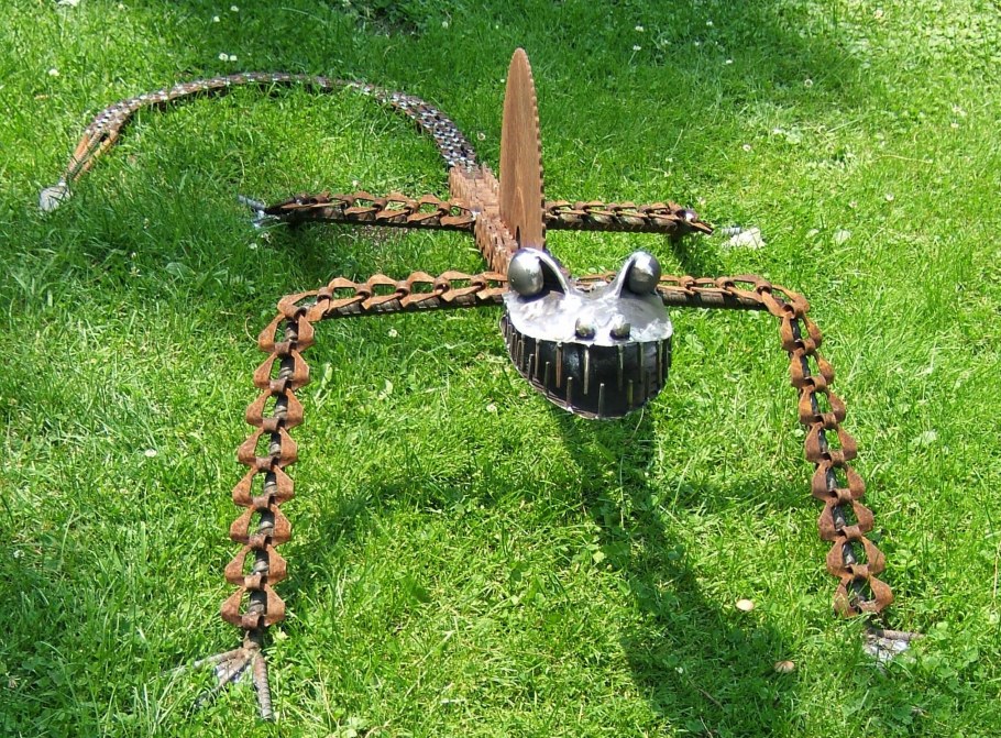 Кованые украшения для сада