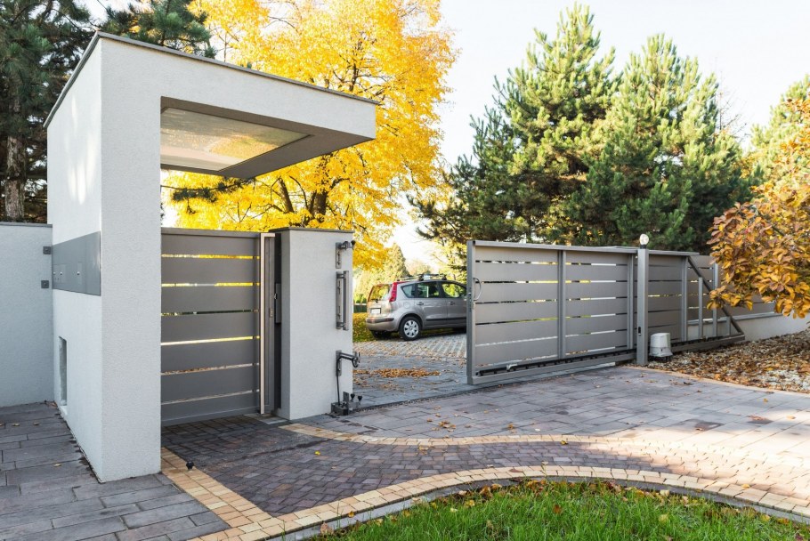 Въездная группа ворота