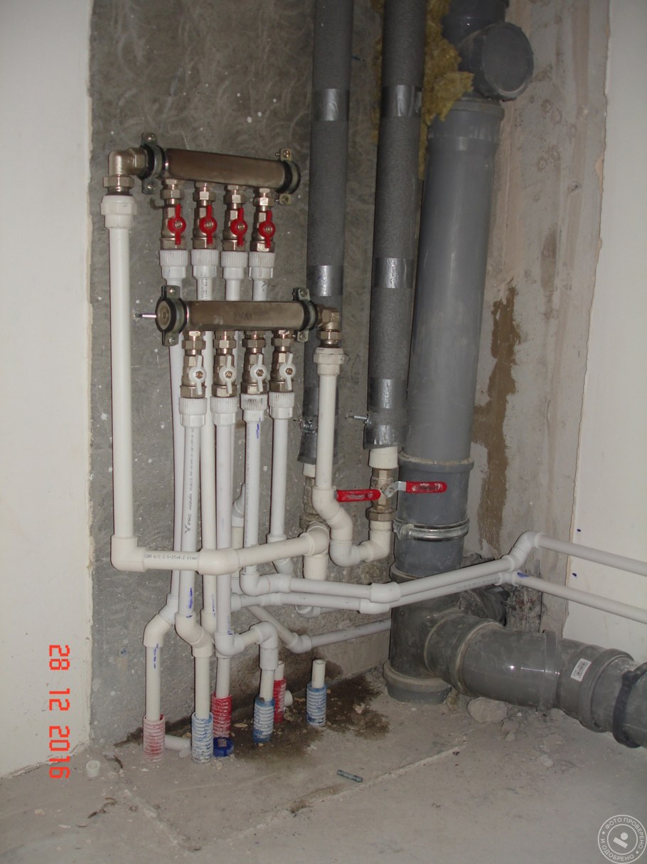 Скрытая прокладка труб водоснабжения в частном доме