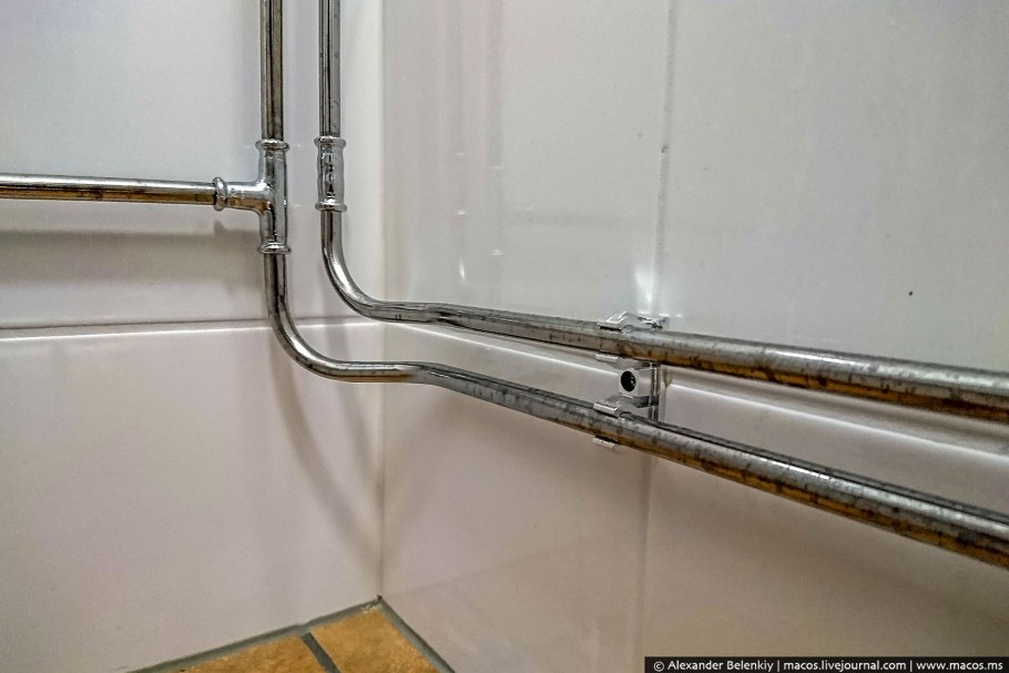 Тройниковая разводка труб Хенко