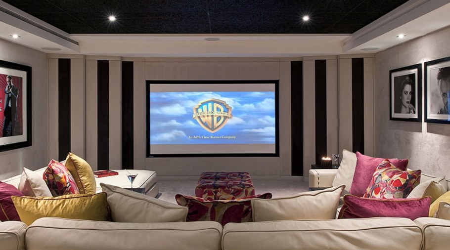 Интерьер кинотеатра