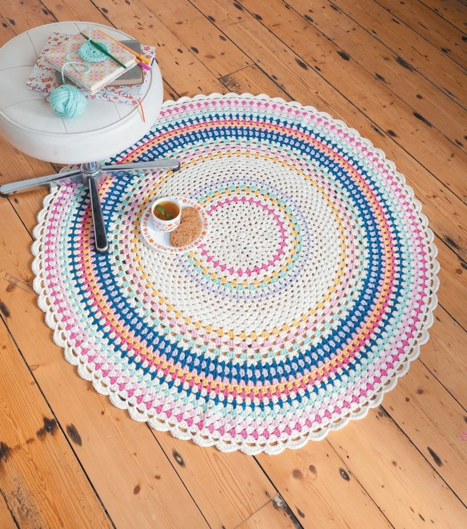 Необычные коврики крючком