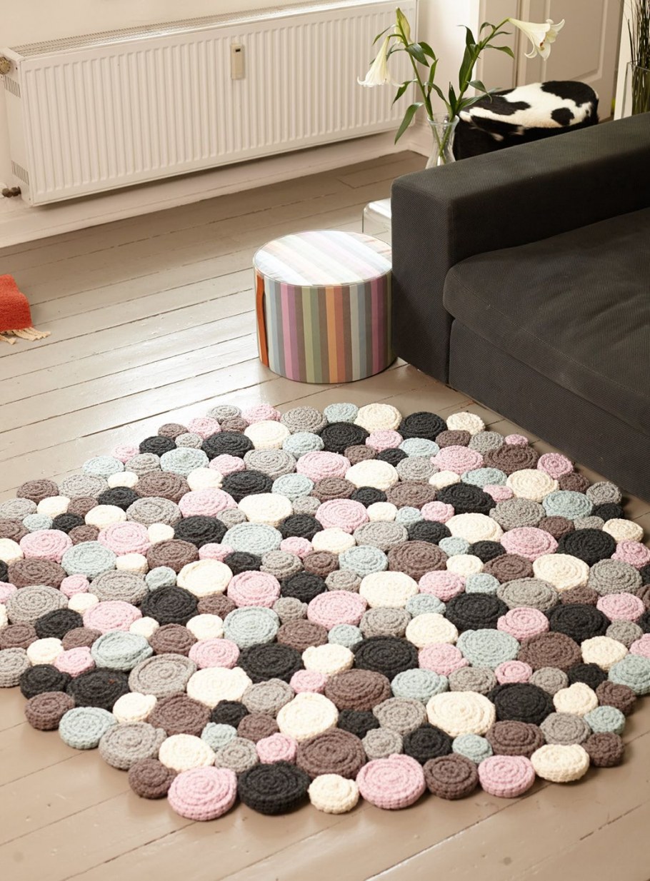 Вязаные прикроватные коврики