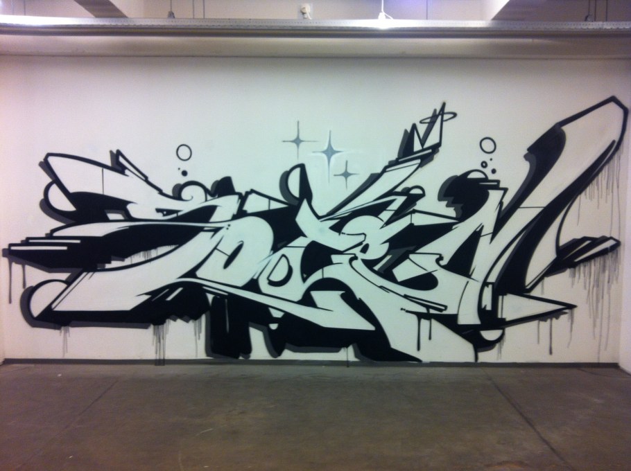 Эскизы граффити на стене
