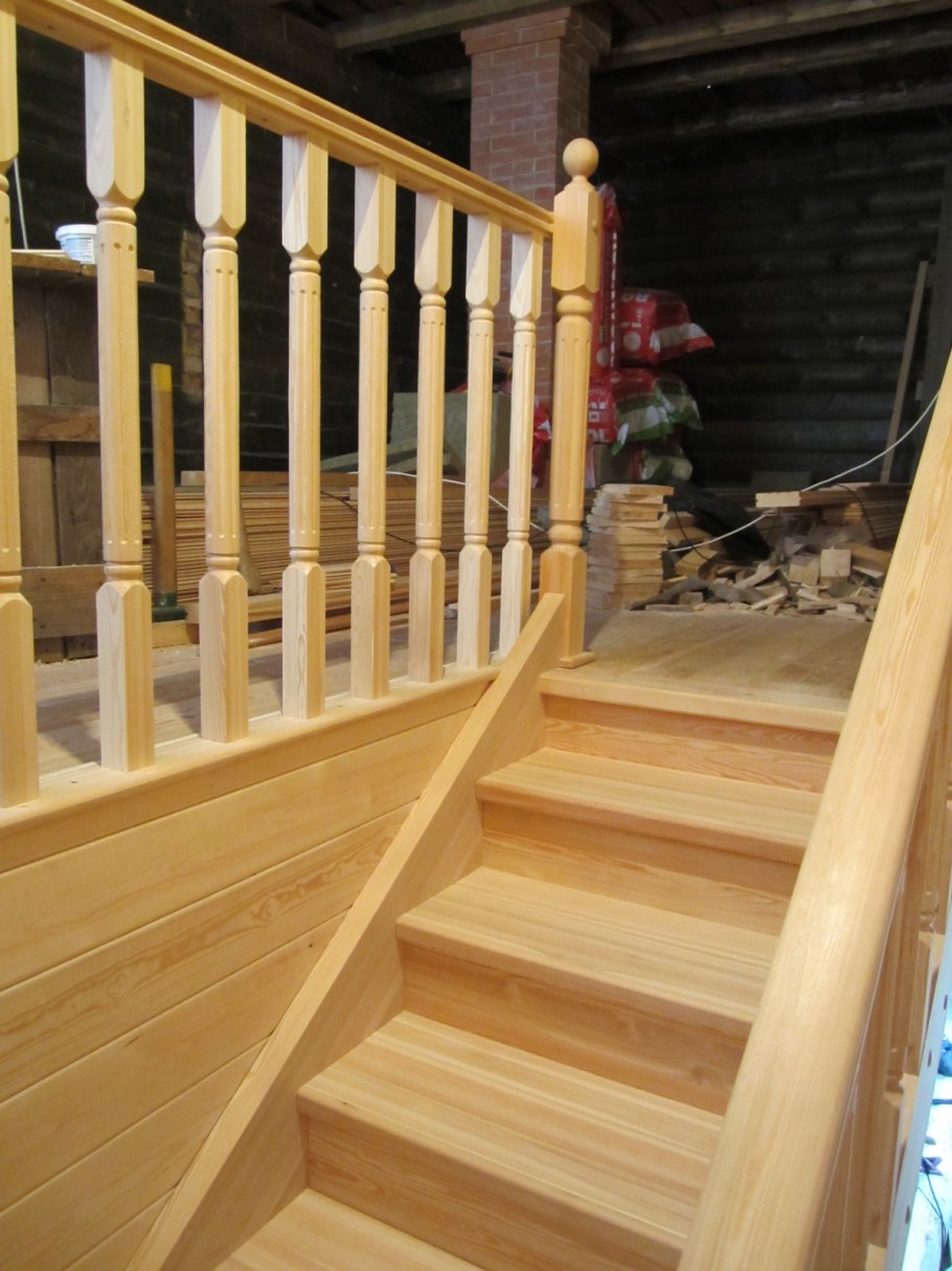 Лестница межэтажная деревянная к-001м/1 правозаходная