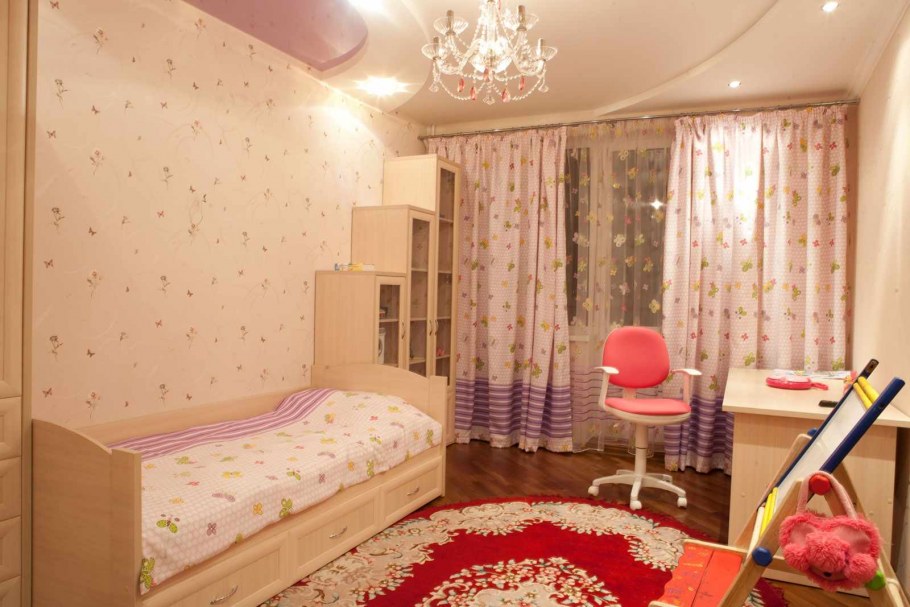 Обычная детская комната в квартире