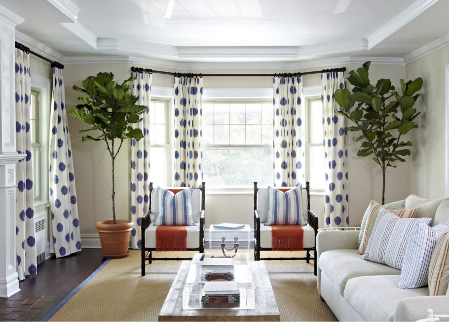 Шторы в интерьере гостиной
