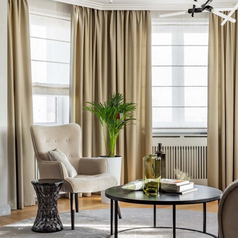 Шторы в эркере