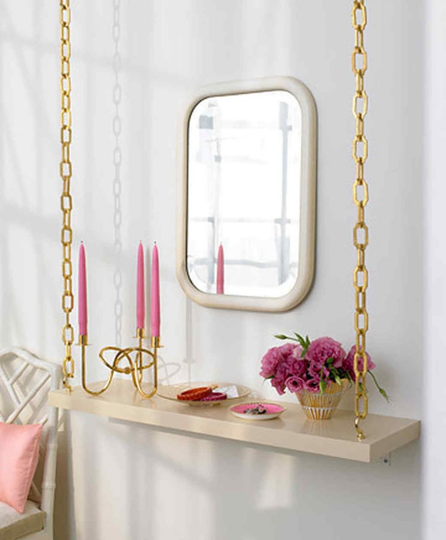 Зеркало на цепочке в интерьере