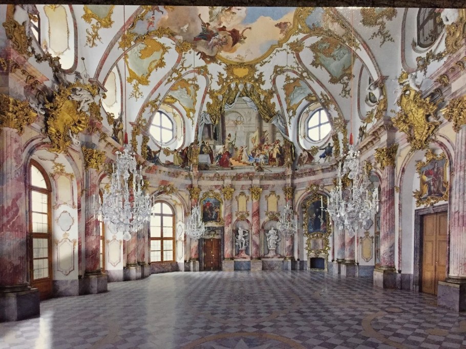 Лувр Тронный зал