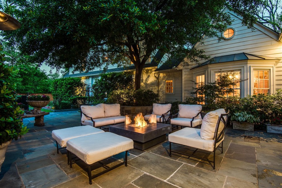 Уютная терраса с видом