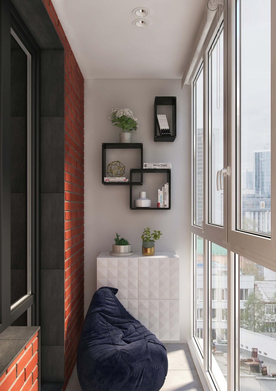 Шкаф на балкон с панорамным остеклением