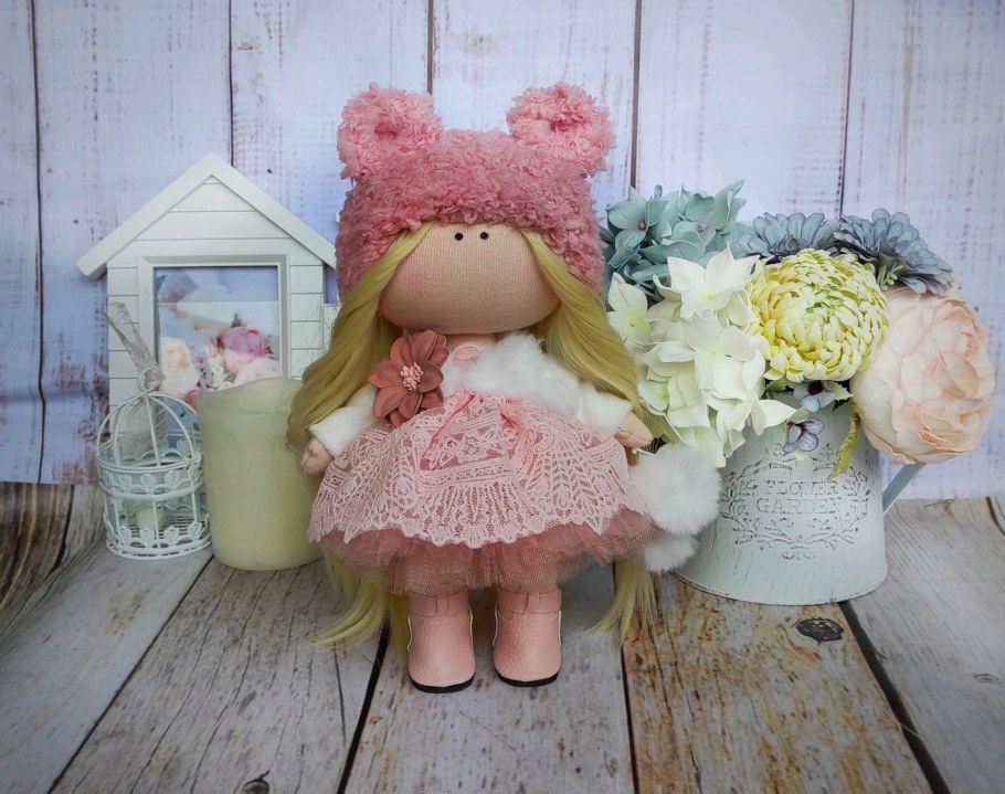 Кукла большеножка