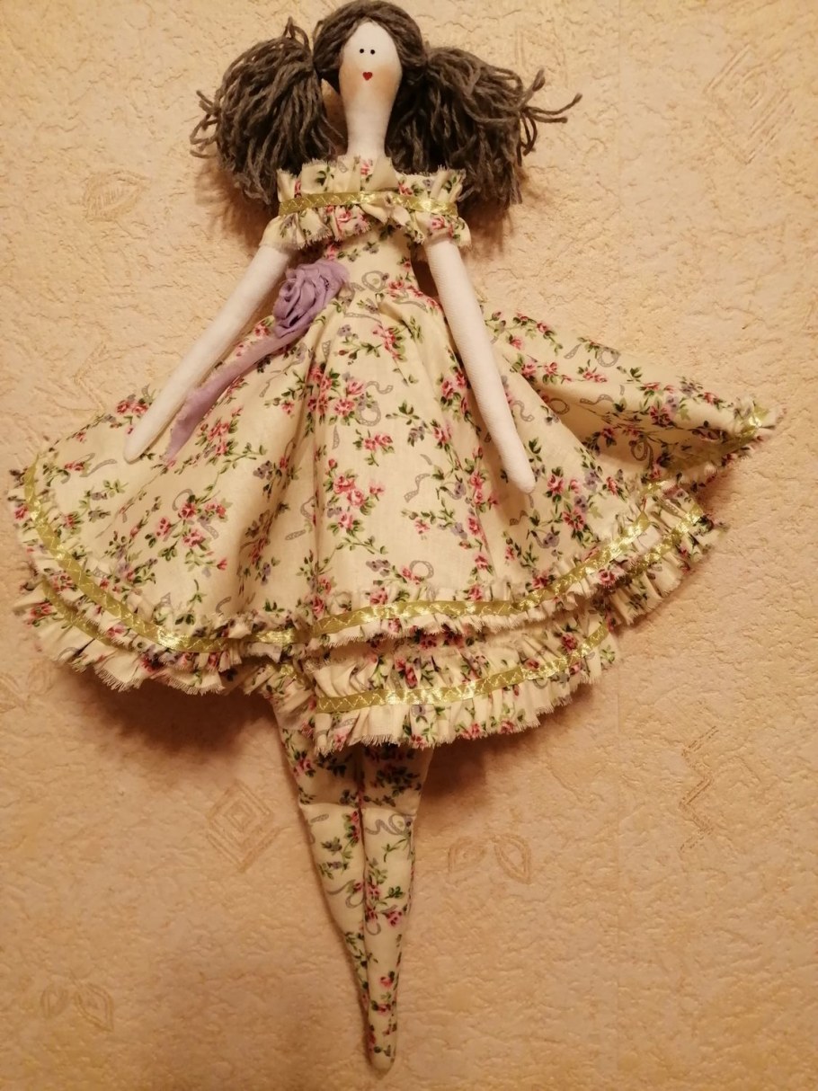 Кукла Тильда в интерьере квартиры