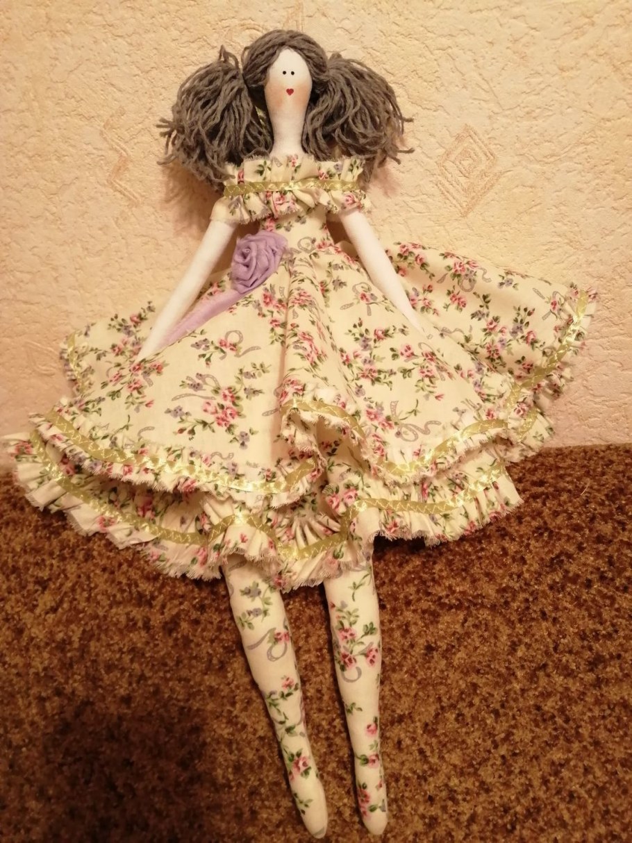 Интерьерная кукла мастер маникюра