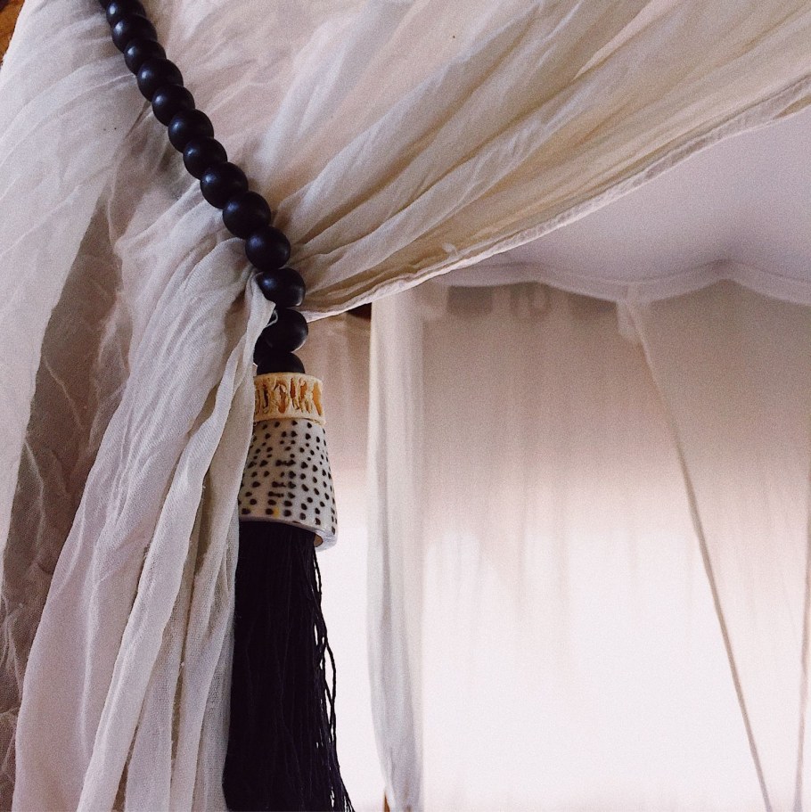 Подхваты для штор в бохо стиле