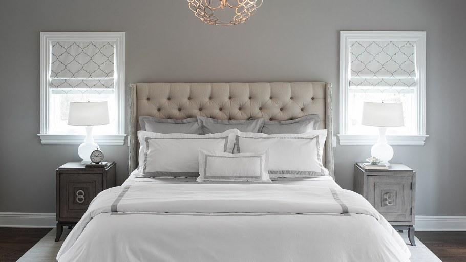 Красиво застеленная кровать