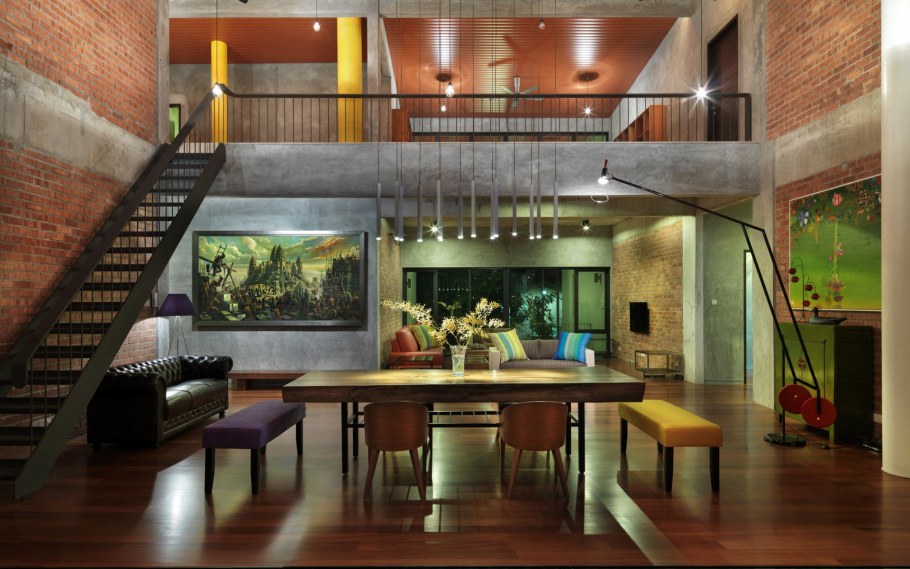 Двухэтажный офис в стиле лофт