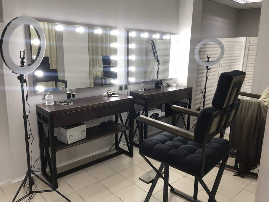 Маленькая студия для визажа