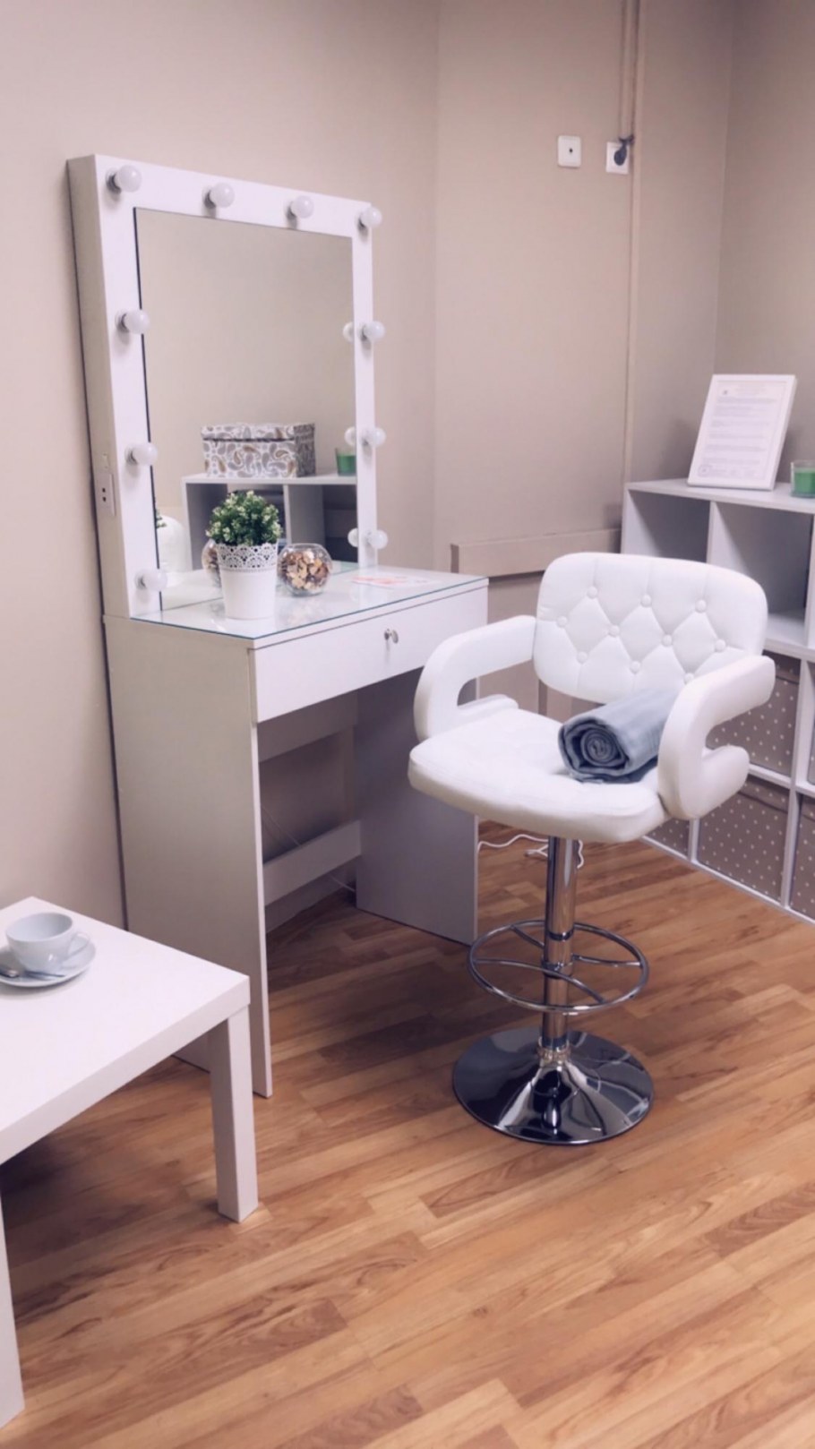 Е27 гримерное зеркало