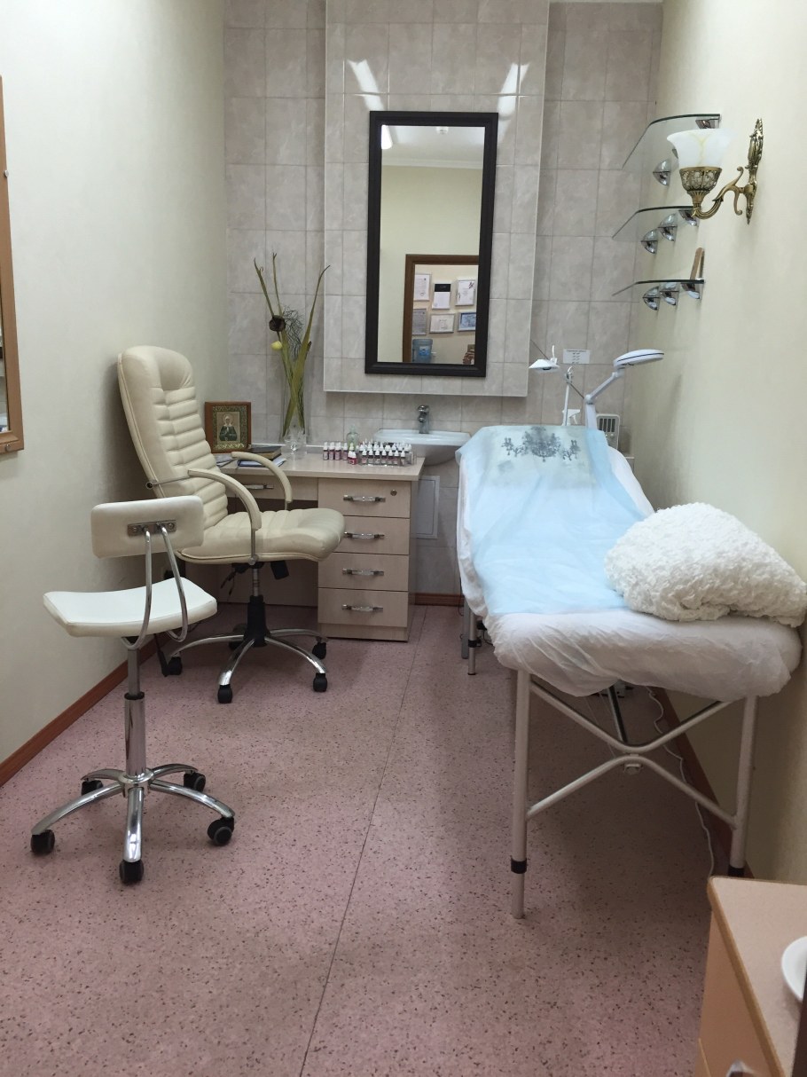 Студия по часам бровист