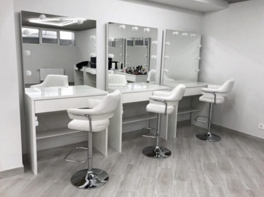 Гримерный столик 110 см