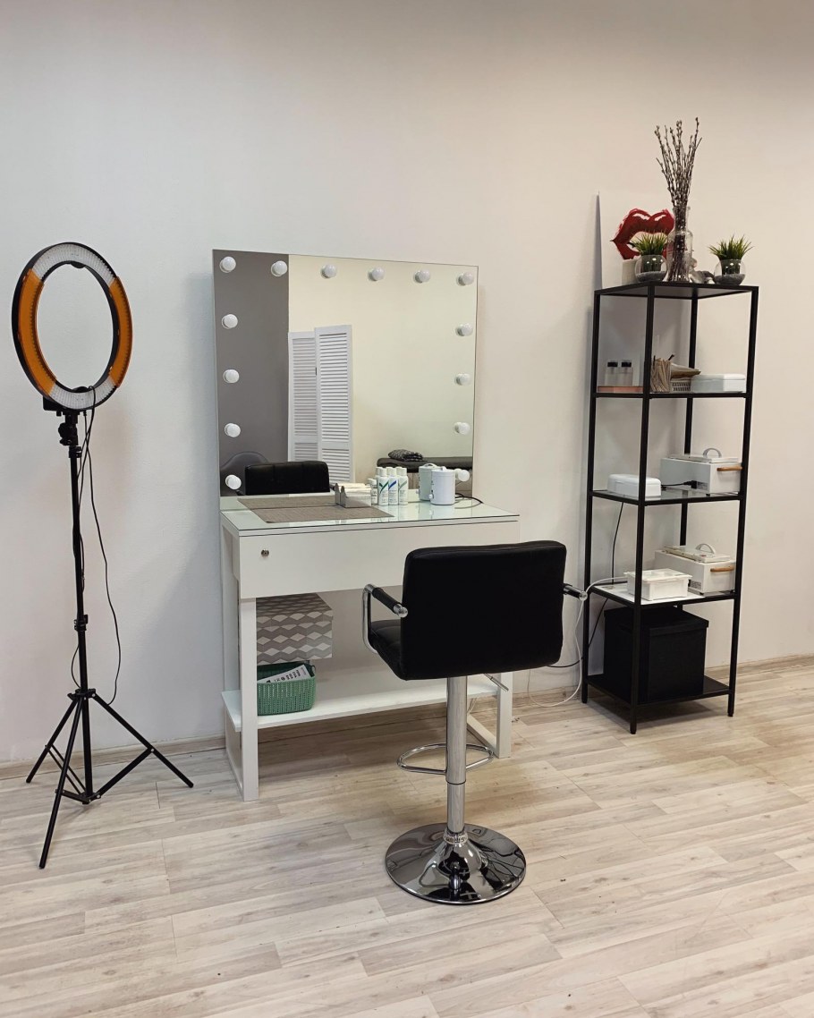 Салон наращивания ресниц