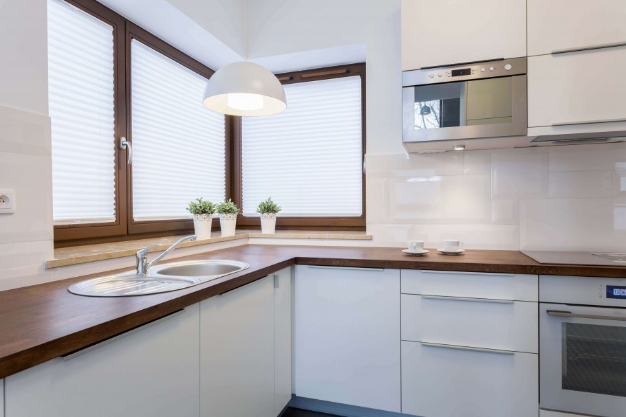 Кухня в бежево голубых тонах