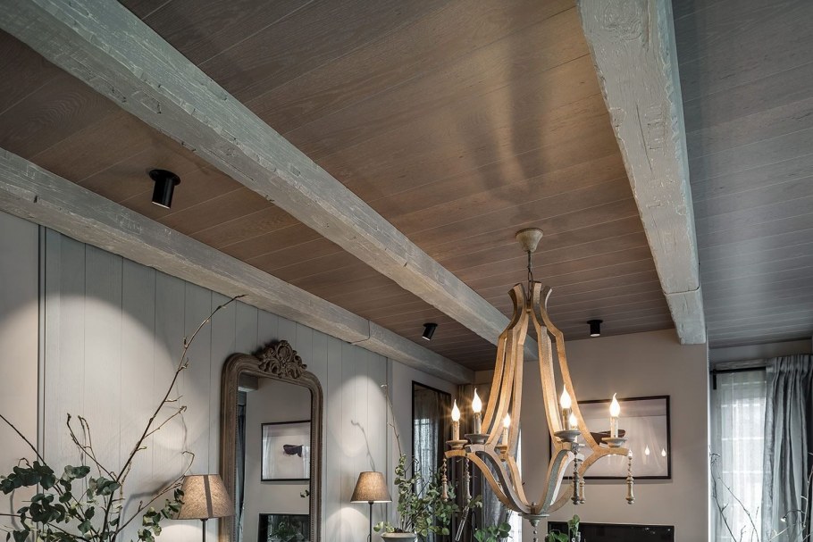 Cosca в интерьере балки