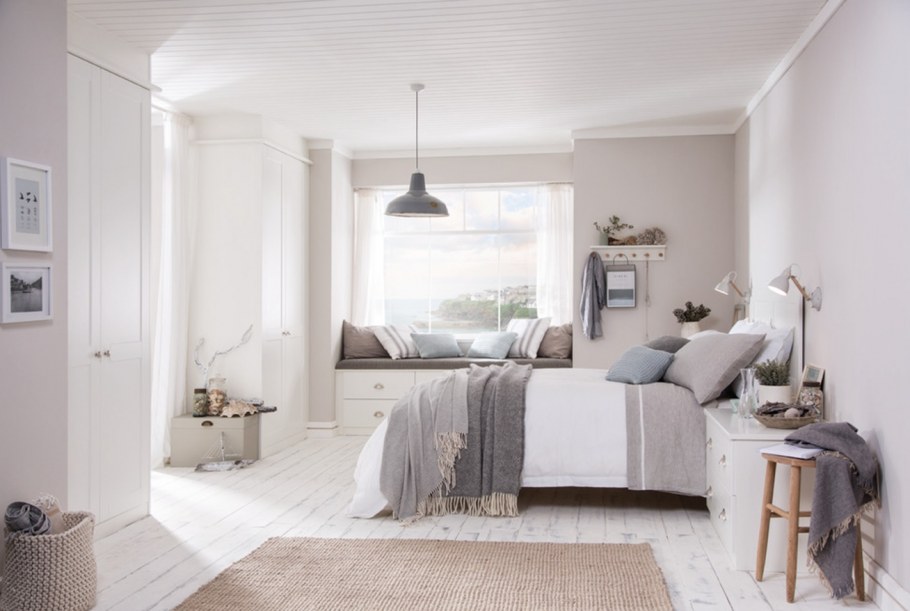 Темно серые стены