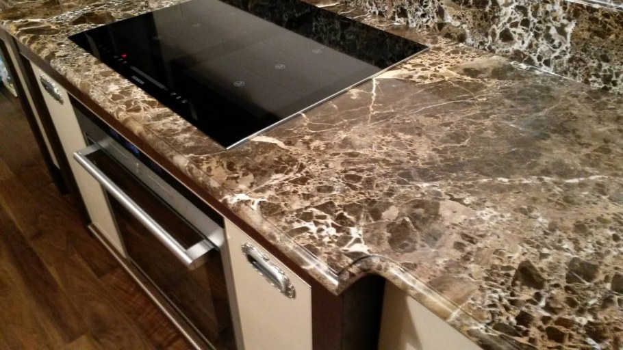 Мрамор Имперадор Голд столешница