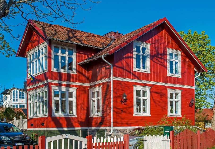 Dutch Colonial House Style