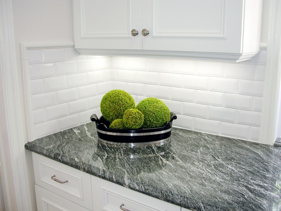 Кухня без плинтуса