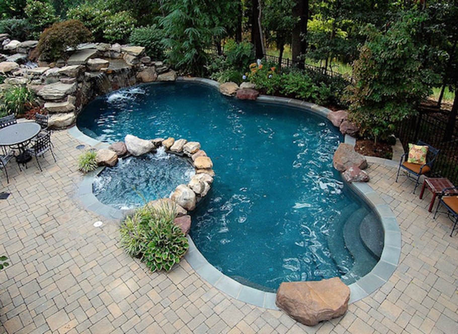 Необычные бассейны на даче