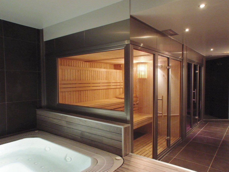 Сауна в квартире в ванной комнате