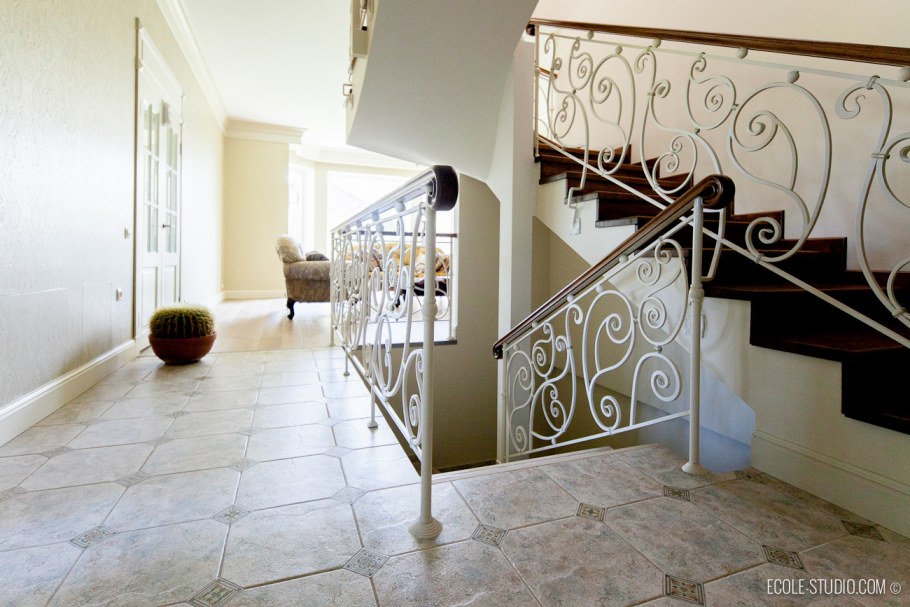 Кованые перила в интерьере
