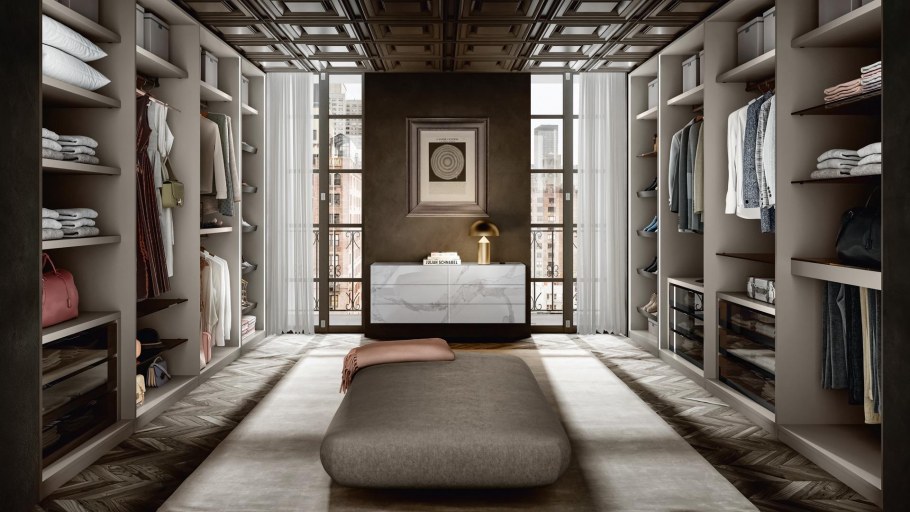 Гардеробная комната ПАКС икеа в интерьере