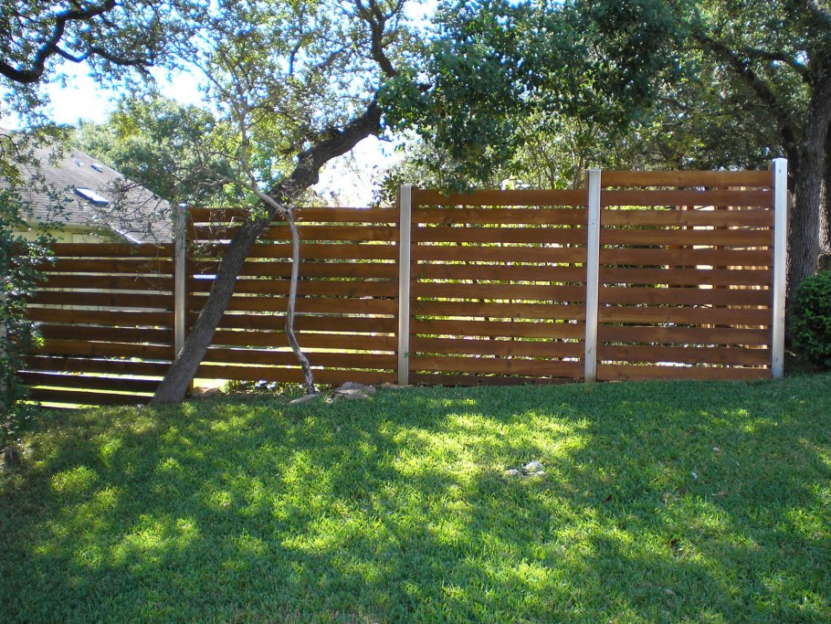 Деревянный забор