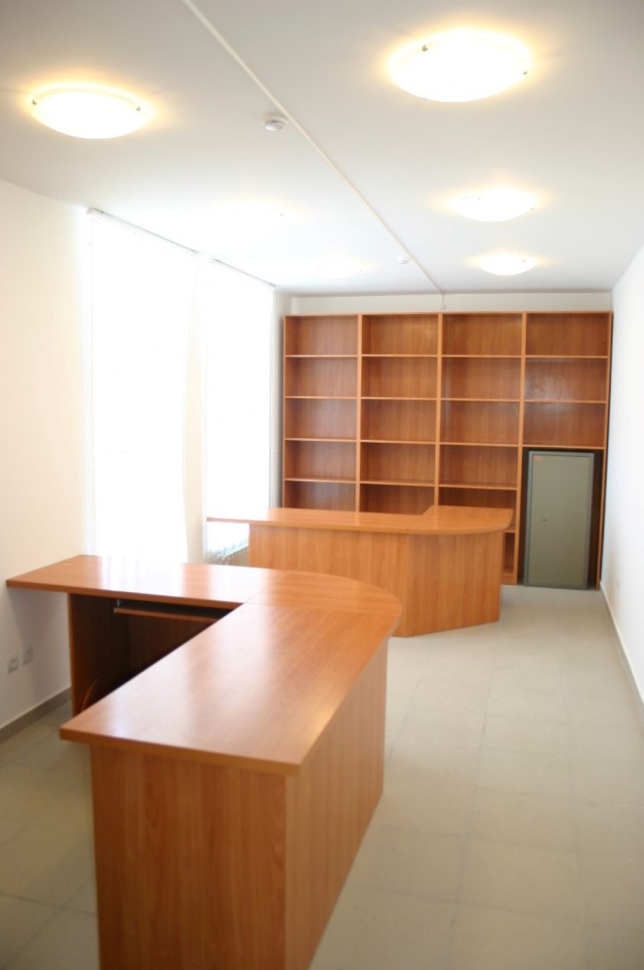 Стол в кабинет бухгалтера