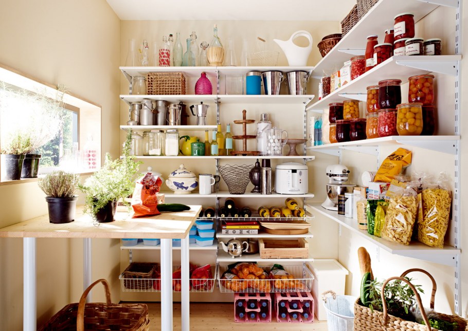 Кладовка для продуктов в частном доме