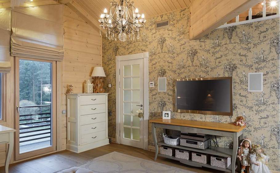 Комбинированные стены в деревянном доме