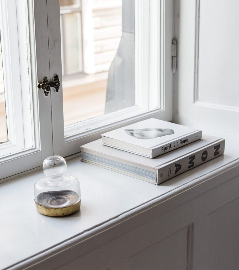 Окно без подоконника