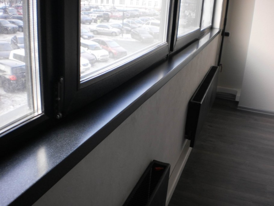 Подоконник диван